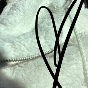 Meet your Posher, Larissa